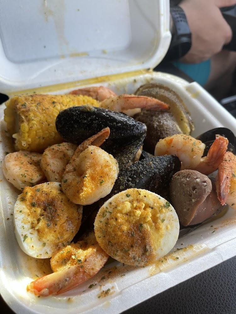 Rollin n Flavor Jamican Food